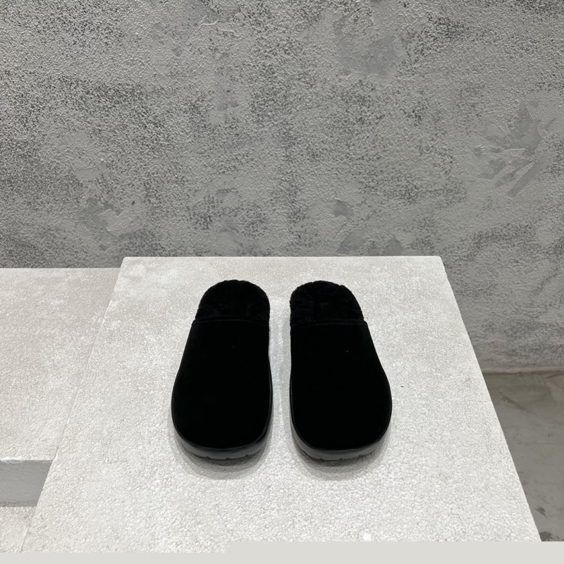 bo*te*ga Ve*ne*ta slippers